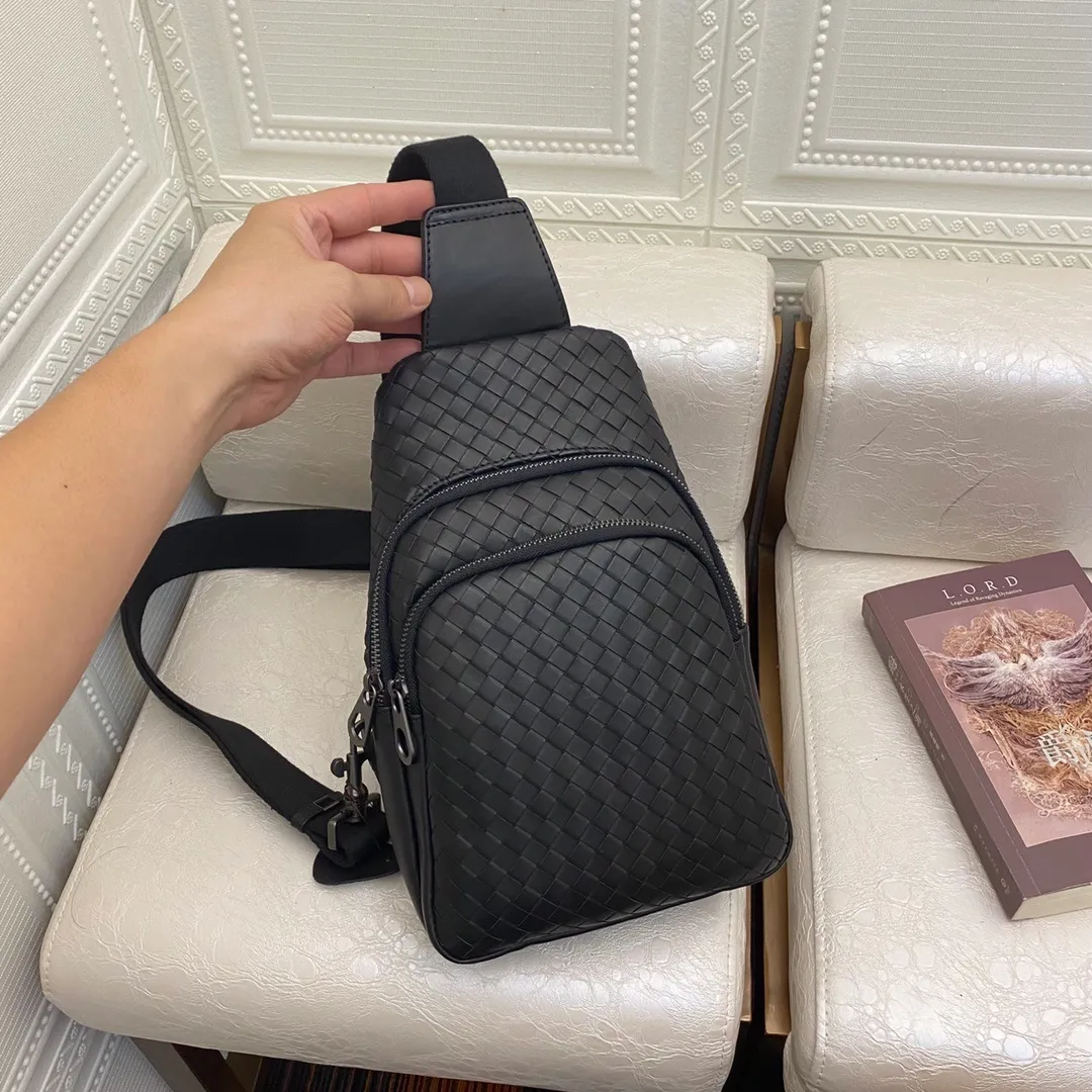 All categories 💚 Top version men’s bags 💚 BV 2024 new BV chest bag